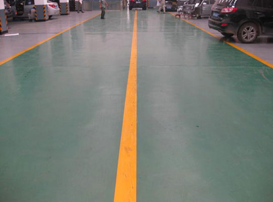 环氧地坪漆的厚度适用范围
